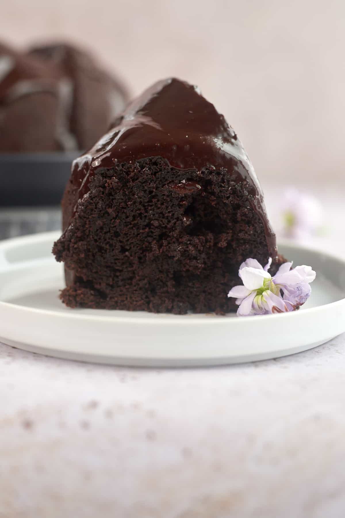 Perfect Double Chocolate Bundt: Achieve Moistness & Glossy Ganache